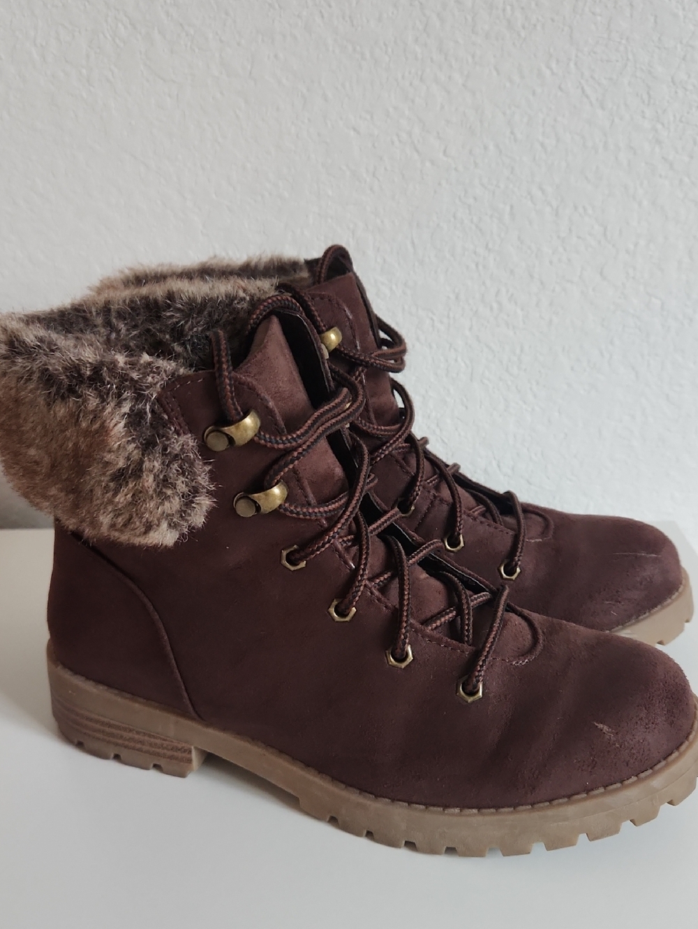 Women's Brown Faux-Fur Lined Lace-Up Boot